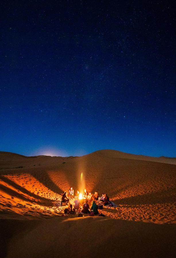 Les Roches Desert Camp เมอร์ซูกา ภายนอก รูปภาพ