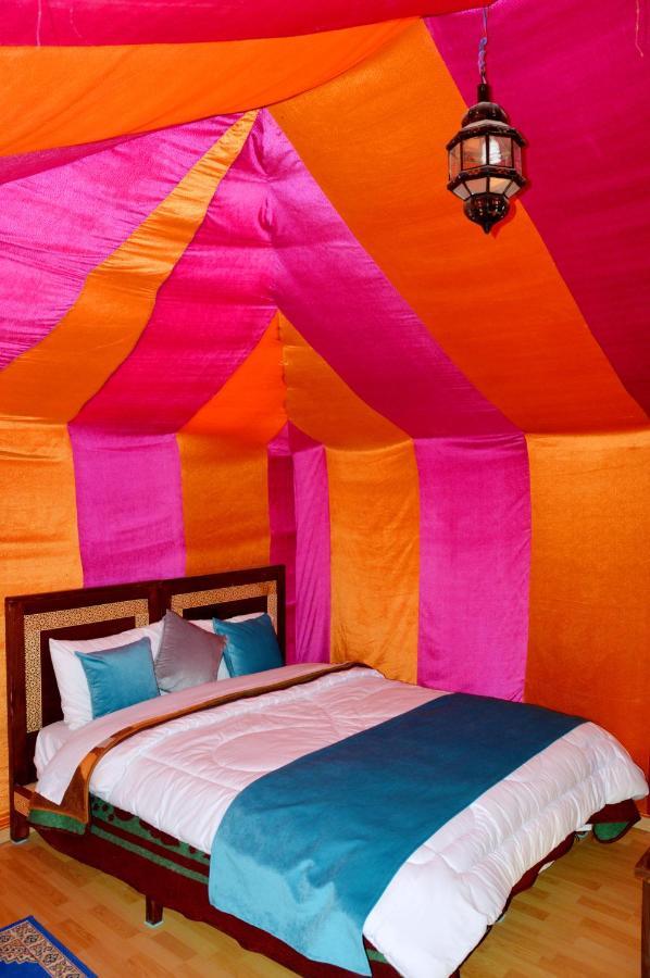 Les Roches Desert Camp เมอร์ซูกา ภายนอก รูปภาพ